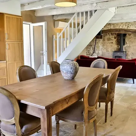 Maison Independante Avec Piscine Partagee, Maleville, 150 M² Maleville