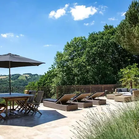 Maison Independante Avec Piscine Partagee, Maleville, 150 M² *