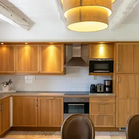 Maison Indépendante Avec Piscine Partagée, Maleville, 150 M² Сasa de vacaciones *