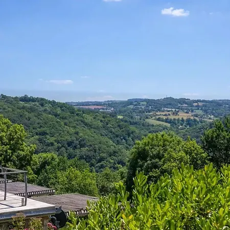 Maison Indépendante Avec Piscine Partagée, Maleville, 150 M² Сasa de vacaciones