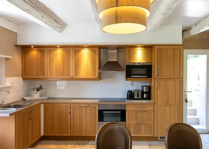 Maison Indépendante Avec Piscine Partagée, Maleville, 150 M² Сasa de vacaciones *