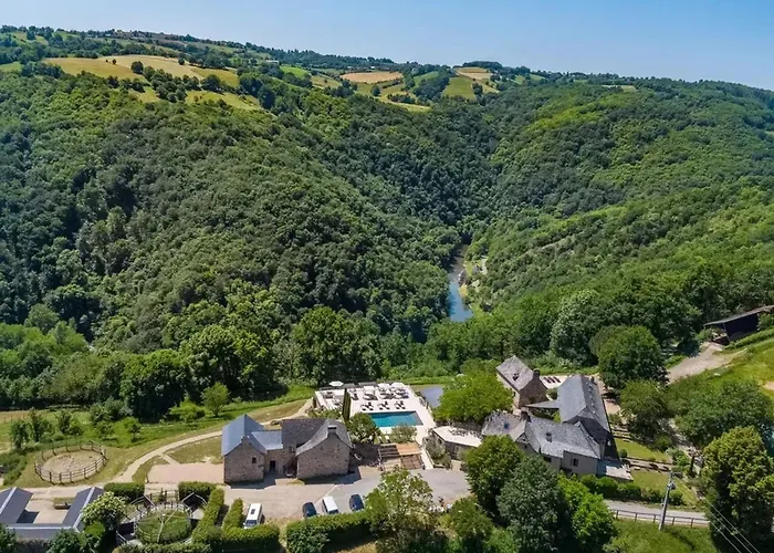 Maison Indépendante Avec Piscine Partagée, Maleville, 150 M² Сasa de vacaciones