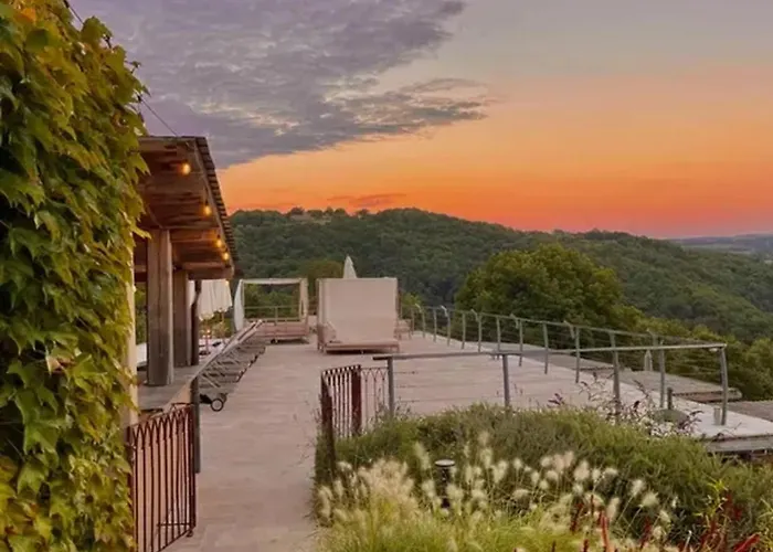 Сasa de vacaciones Maison Indépendante Avec Piscine Partagée, Maleville, 150 M²