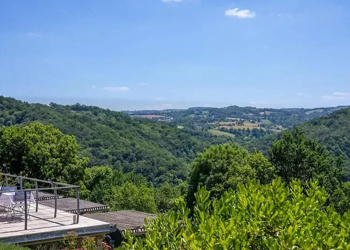 Maison Indépendante Avec Piscine Partagée, Maleville, 150 M² Сasa de vacaciones